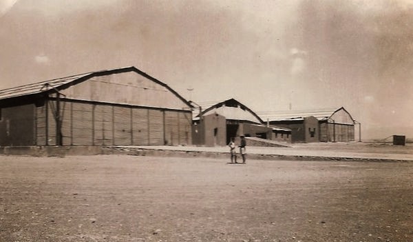1940_hangars