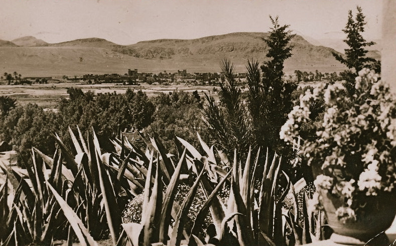 Ouarza_panorama_du_gite_detape_Bertrand_1950